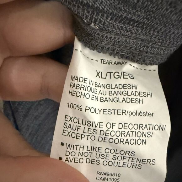 NWT Under Armour Women's Tech Capris 3/4 Pants XL Gray Athletic Gym New MSRP$40 - Picture 10 of 10